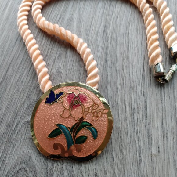Vintage Cloisonne Rope Necklace Peach Orchid Floral Flower Butterfly Taiwan - Picture 2 of 11